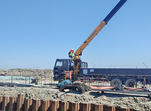 营口沿海产业基地市政项目六号街暗渠队工程